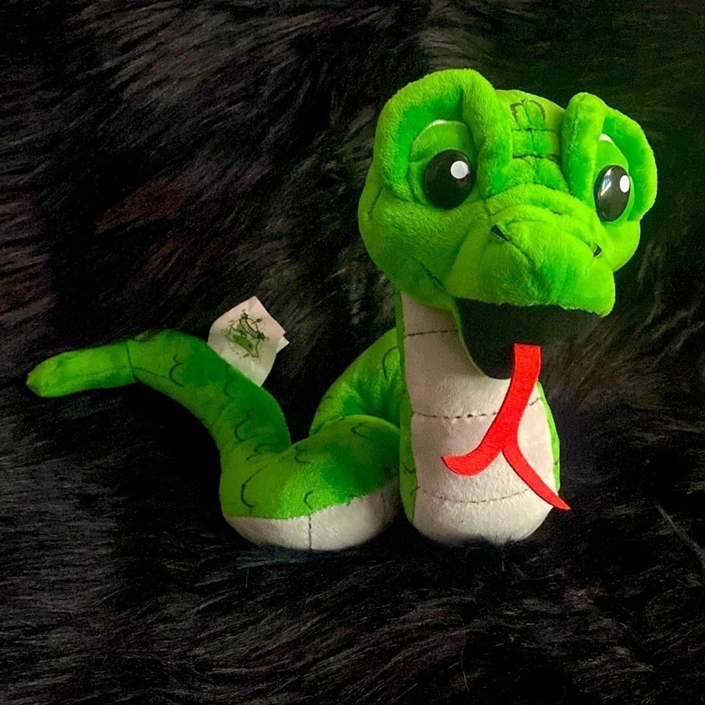 Harry Potter Universal Studios Parks House Mascot Plush Charming Slytherin Snake